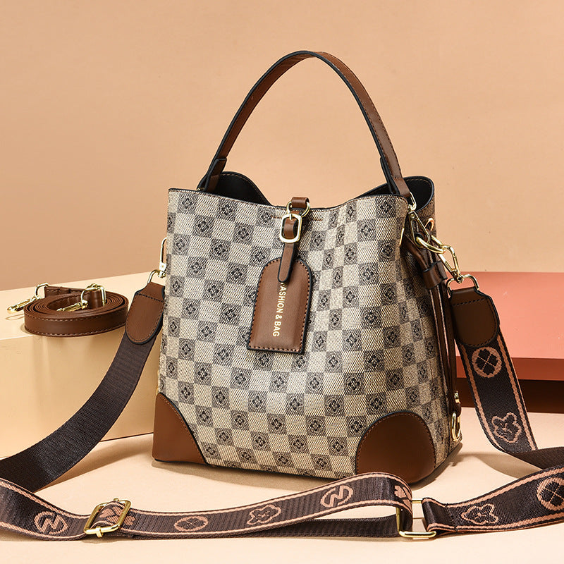 Large Capacity Simple Handbag Shoulder Messenger Bag Chessboard Lattice