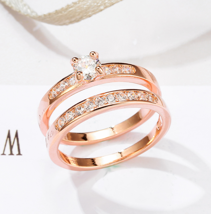 Rose Gold Ring with Diamond