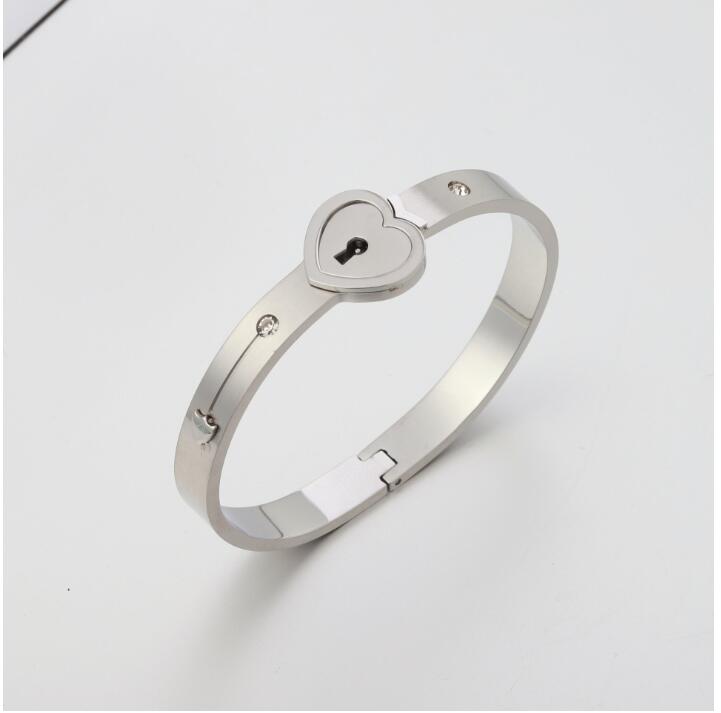 Bracelet Key Modern Style For Beautiful Female
